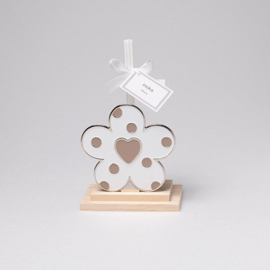 Margot Large White Flower Air Freshener Bomboniera