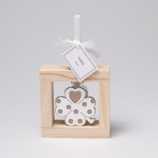 Medium White Four-Leaf Clover Air Freshener Bomboniera Margot