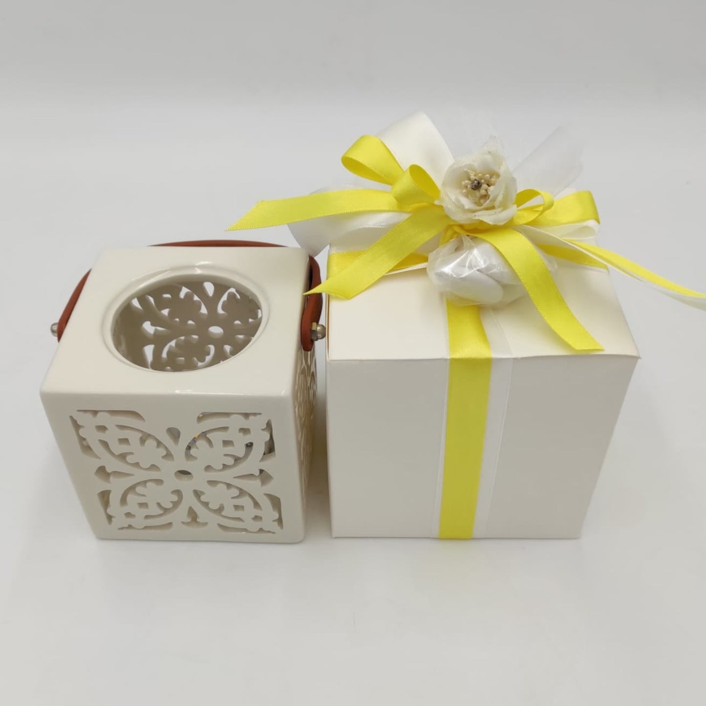 Margot Ceramic Lantern Bomboniera