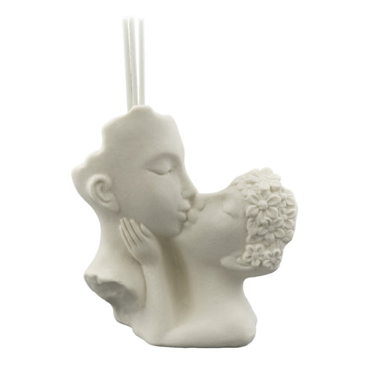 Wedding favor perfumer couple kiss