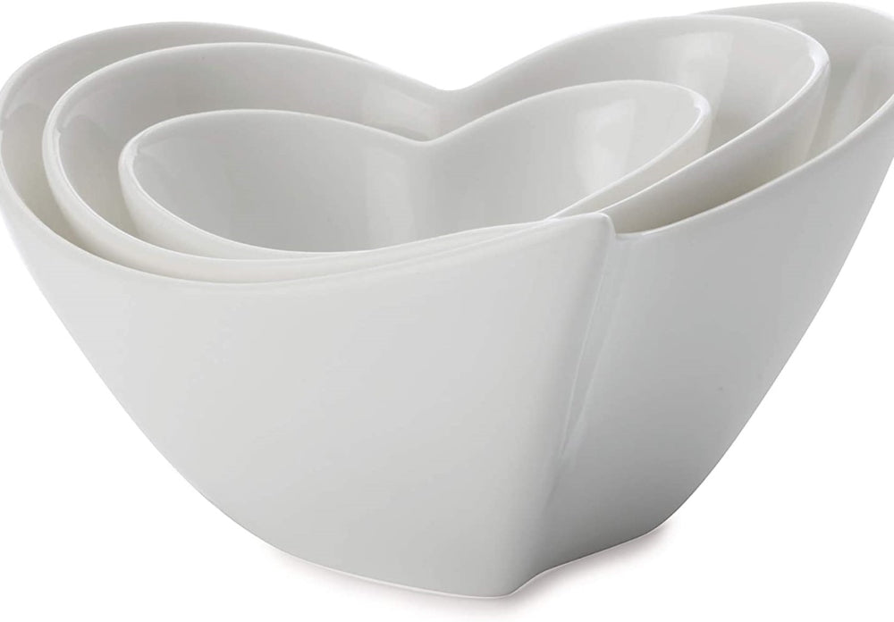 Favor Set of 3 Maxwell &amp; Williams Porcelain Heart Bowls